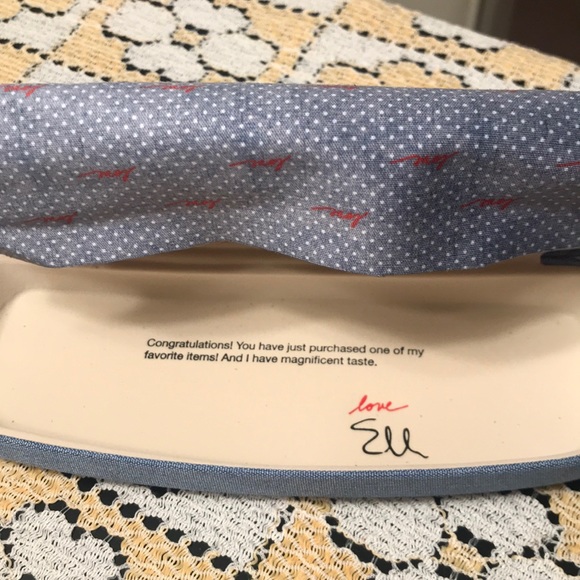 ❌SOLD❌Love by Ellen Degeneres Glasses Case - Picture 2 of 2